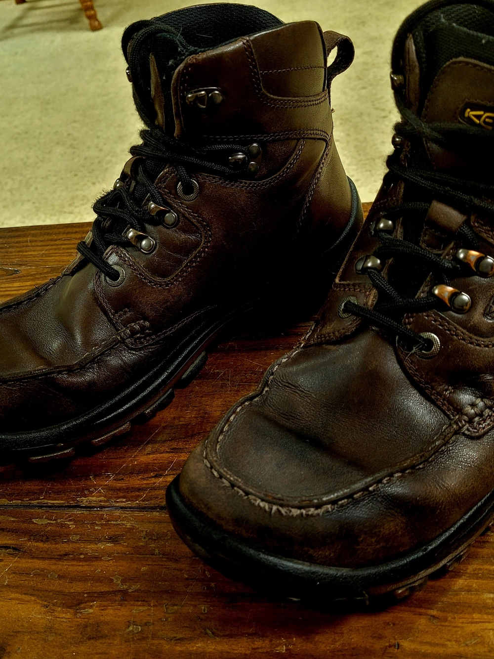 Keen Nopo Brown Leather Men’s Hiking Boots - Lace-Up Ankle Support